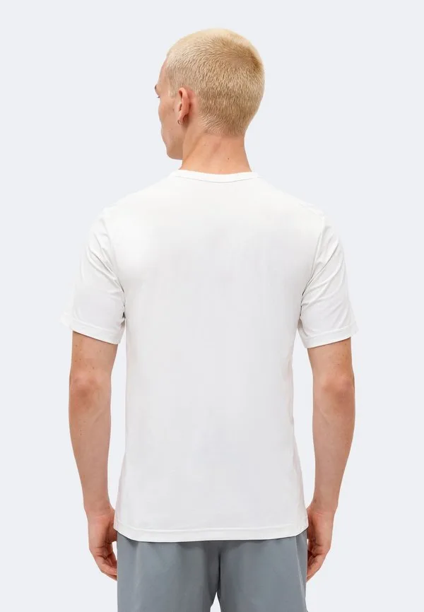 Спортивная футболка hyverse fill Nike Performance, White/Persian Violet — фото 3