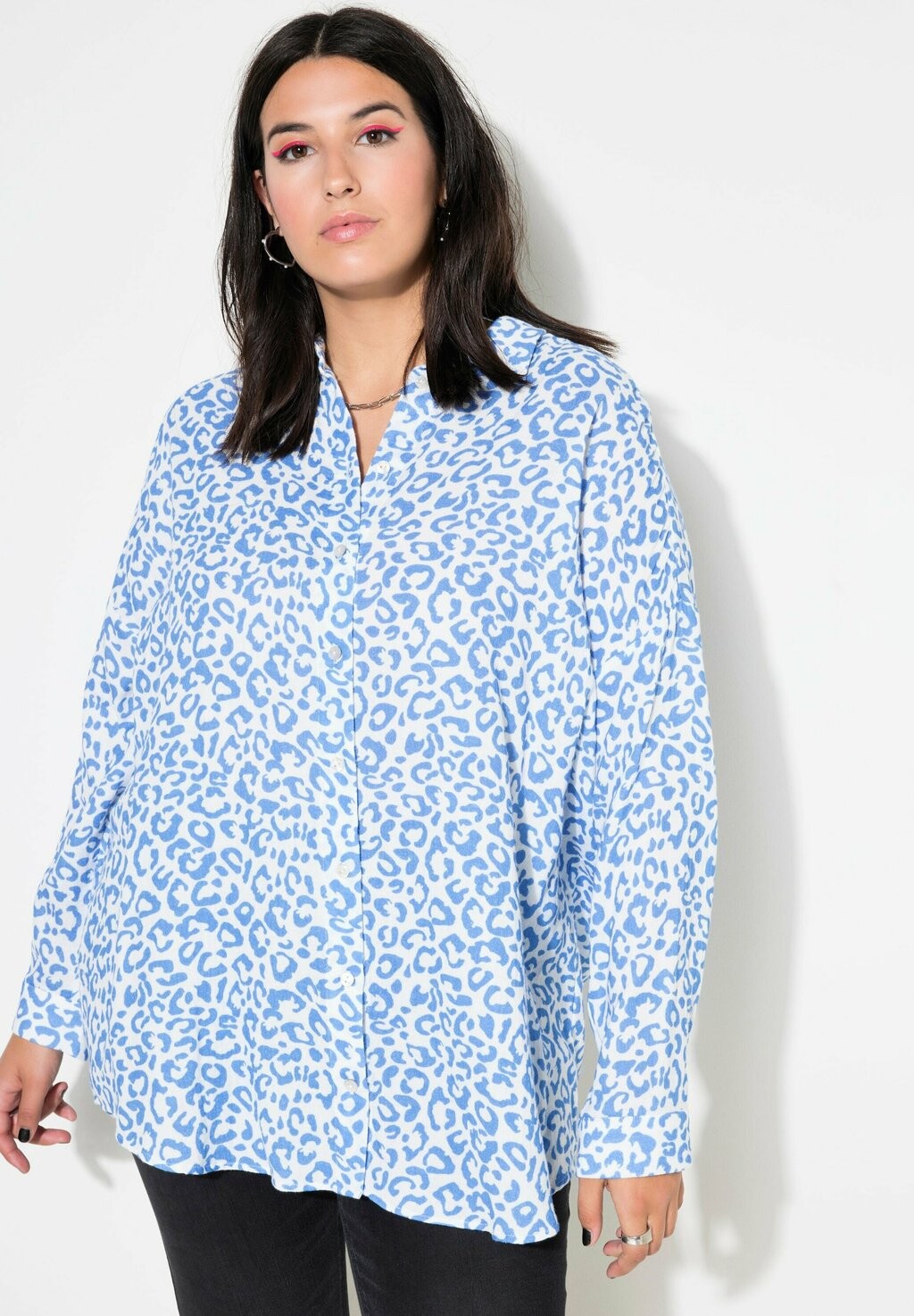 

Блузка на пуговицах MUSLIN LEOPARD PRINT Studio Untold, синий деним