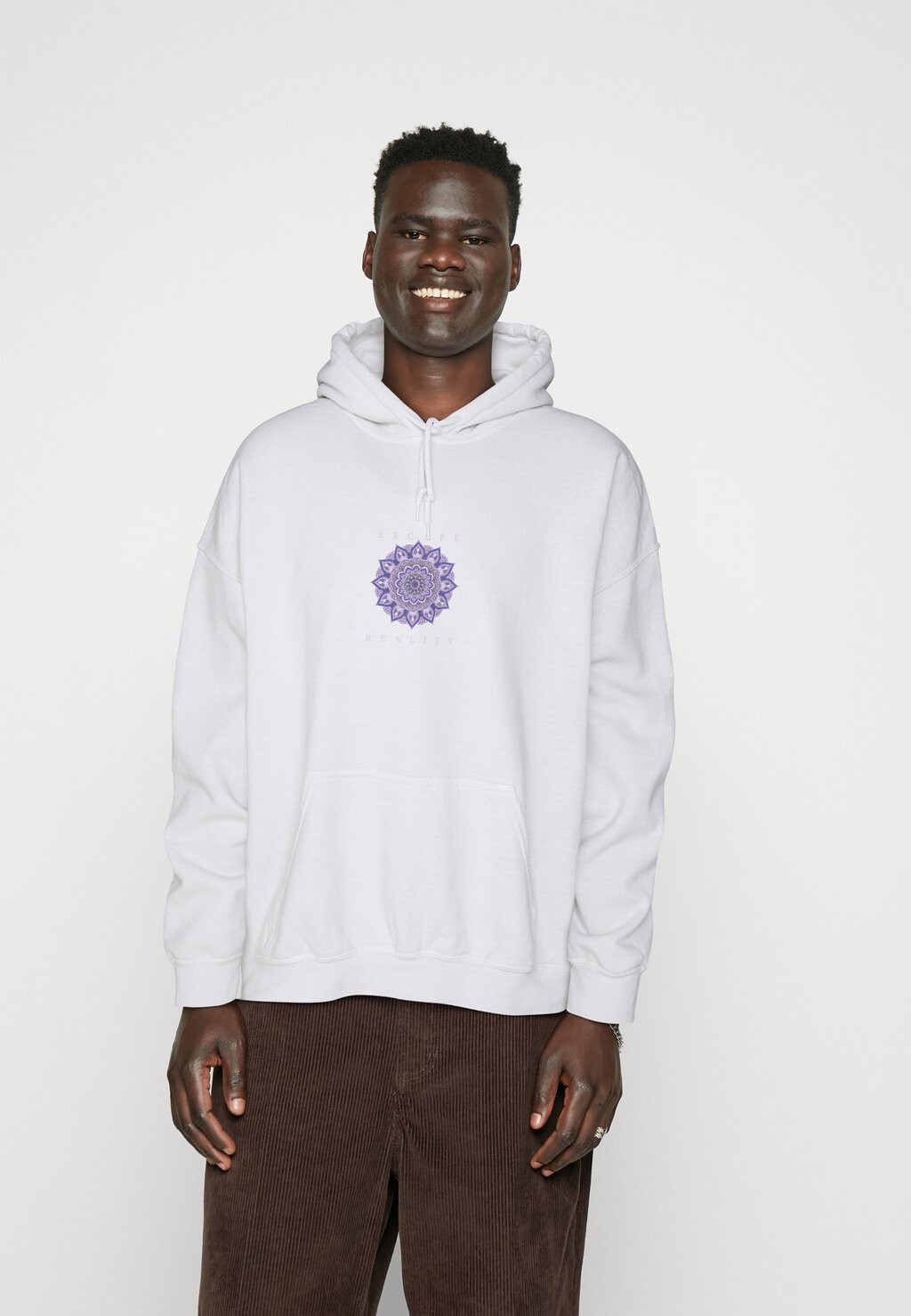 

Толстовка MANDALA ESCAPE HOODIE UNISEX BDG Urban Outfitters, цвет ecru