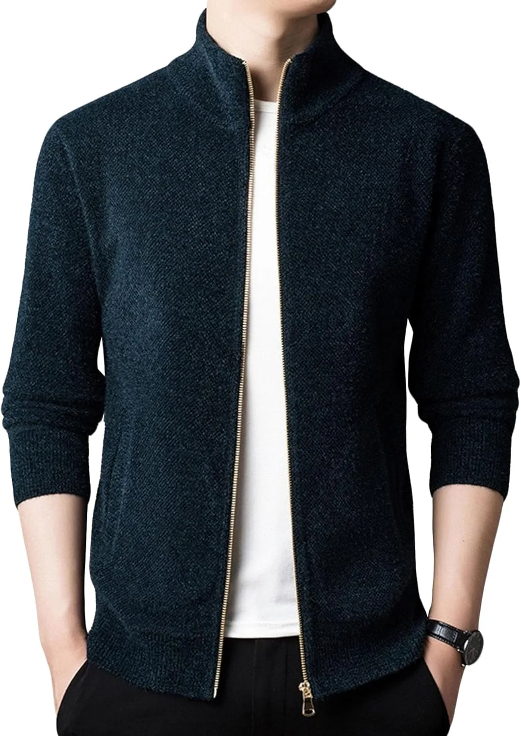 

Мужской свитер с воротником-стойкой на молнии