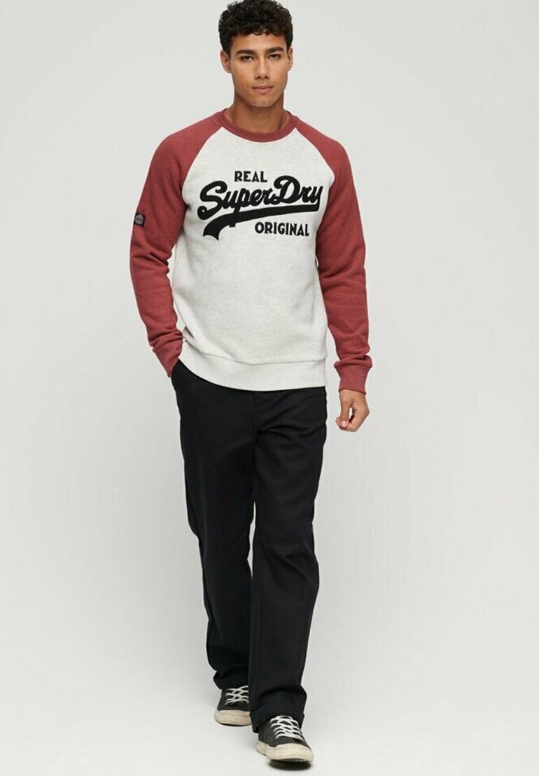 

Толстовка ATHLETIC VINTAGE LOGO RAGLAN Superdry, цвет glacier grey marl rhubarb marl