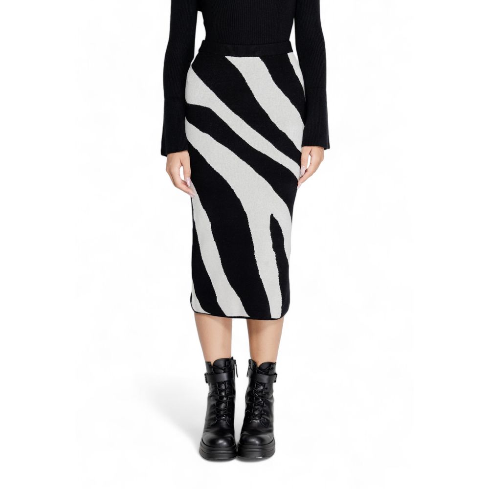 

Черная вискозная юбка Vero Moda