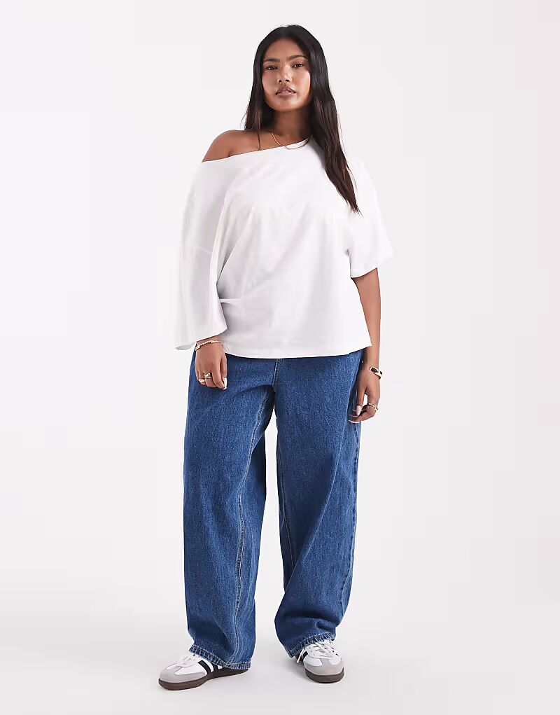 

Джинсы Curve Billie с высокой посадкой и бочкообразными штанинами, средне-синего цвета Vero Moda Curve