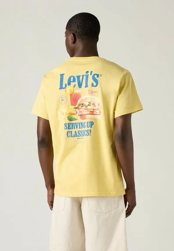 Футболка Levi'S, модель levis records crus, цвет желтый — фото 2