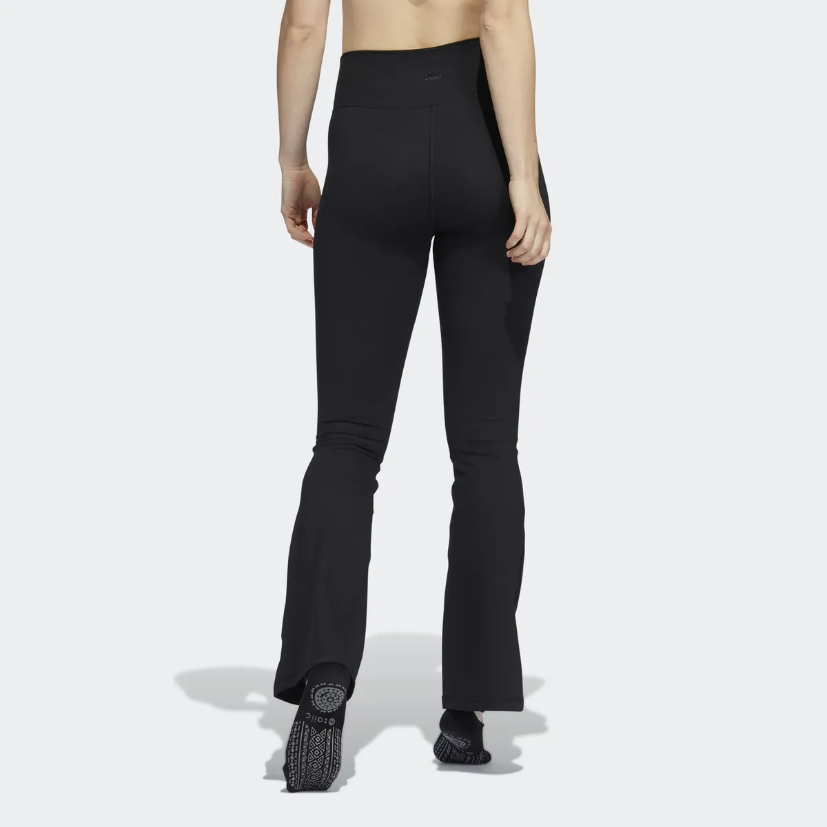 

Леггинсы для тренировок adidas Performance "ADIDAS YOGA STUDIO FLARED" (1 шт.), черный