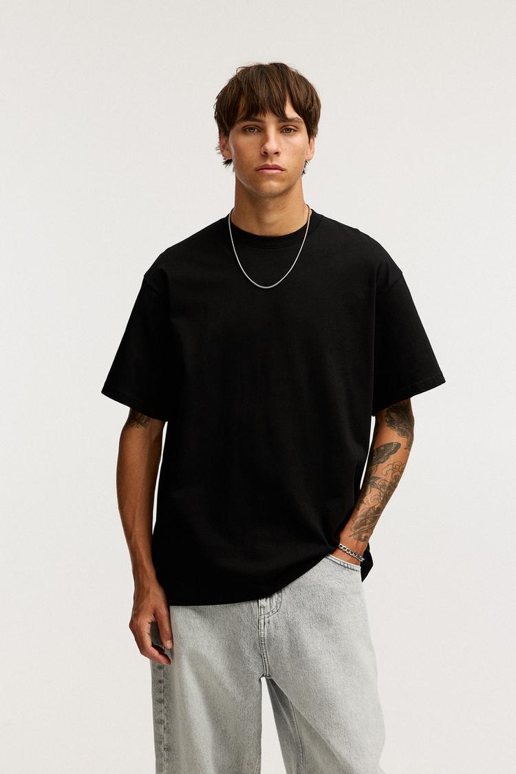 

Футболка с коротким рукавом из плотной ткани Pull And Bear, черный