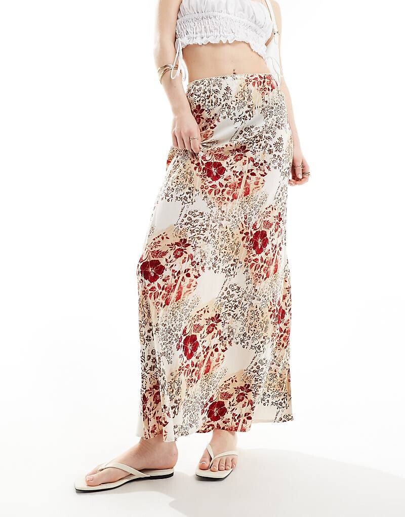 

Miss Selfridge – Асимметричная юбка макси с лоскутным принтом и отделкой пико
