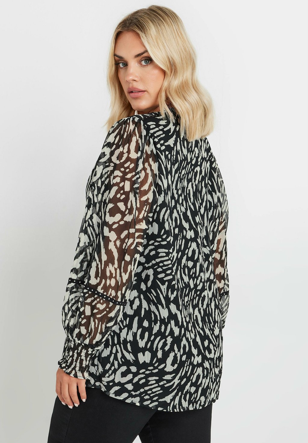 

Блуза LEOPARD PRINT STUD TRIM Yours Clothing, черный
