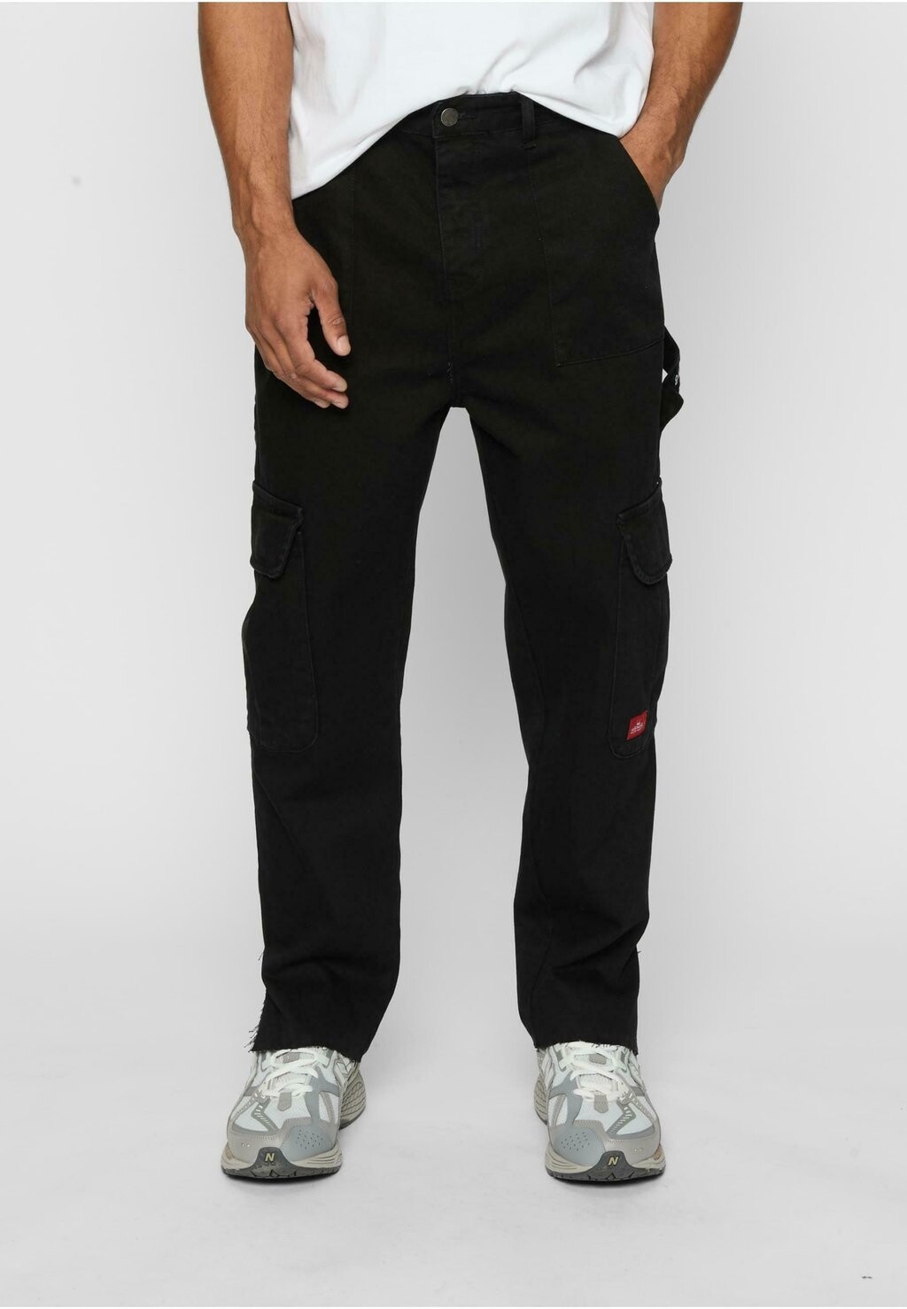 

Брюки в стиле милитари SUPREME CUT OFF BAGGY DADA, черный