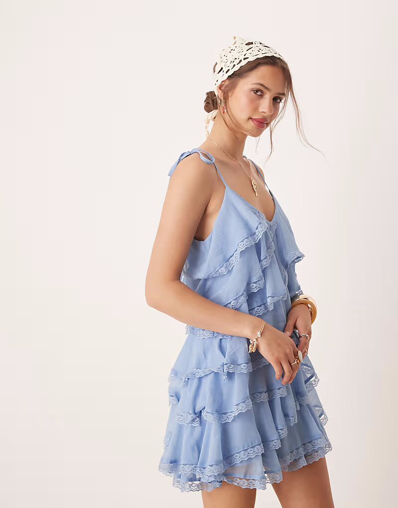 

Многоярусное шифоновое мини-платье Miss Selfridge с кружевной отделкой синего цвета