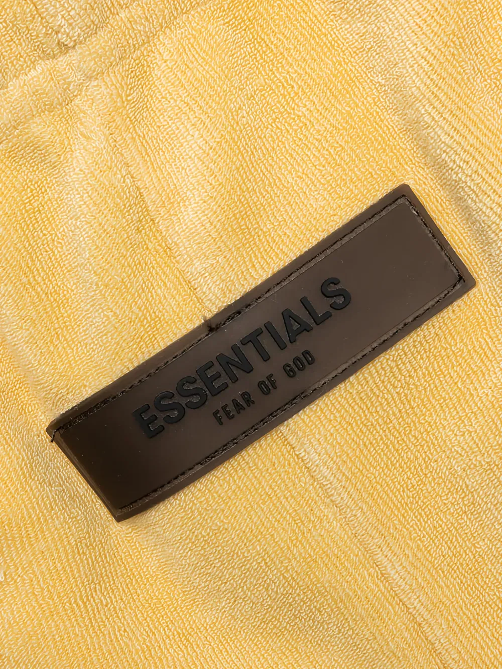 Шорты Fear Of God Essentials Kids, желтый — фото 3