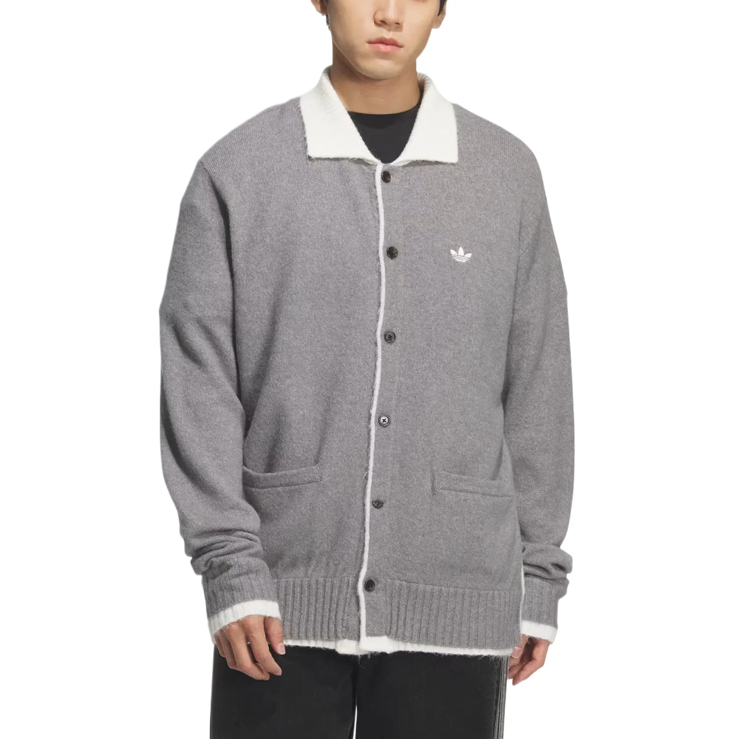 Свитер refined luxe мужской серо-белый с отложным воротником Adidas Originals, Gray/White — фото 4