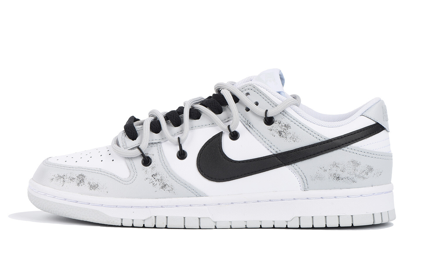 

Мужские кроссовки для скейтбординга Nike Dunk, Core Black/Solid Gray/Flash Red