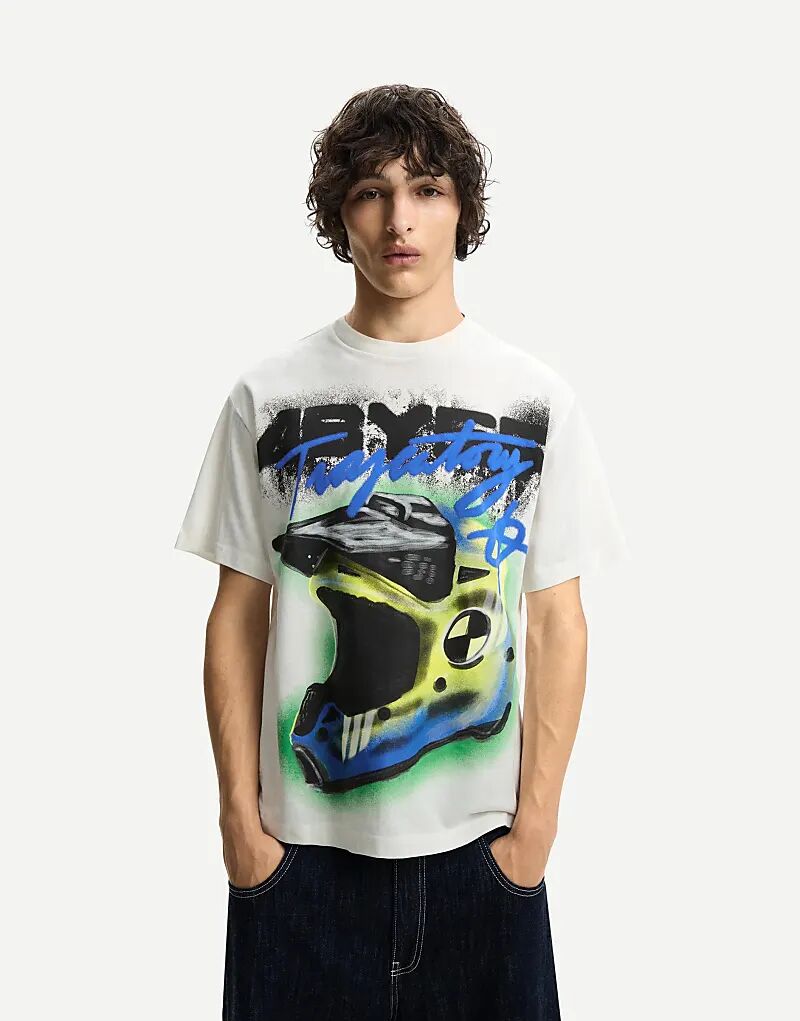 

Футболка Bershka с коротким рукавом и принтом белого цвета