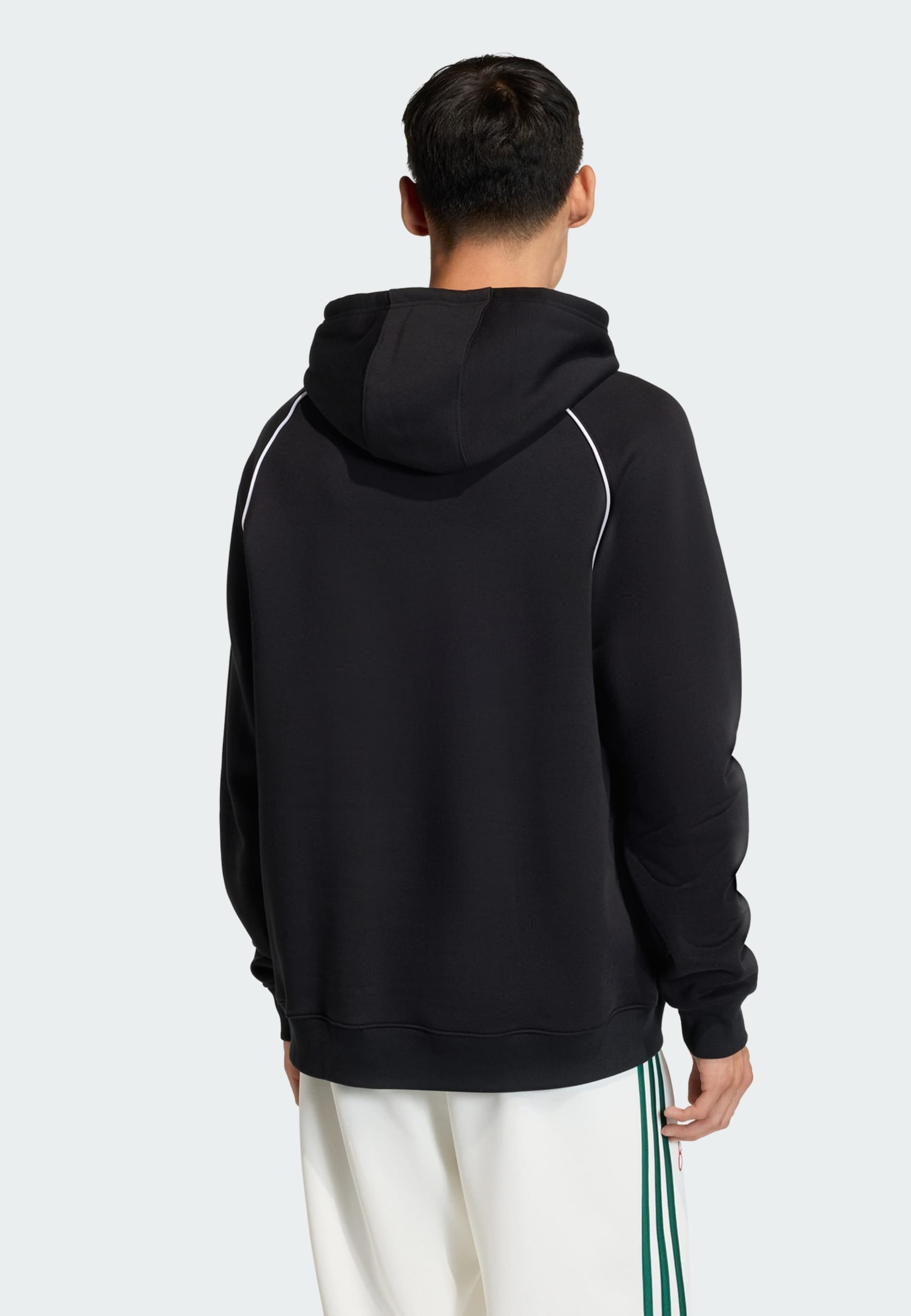 Adidas Originals Толстовка 'SST' в черном цвете — фото 3