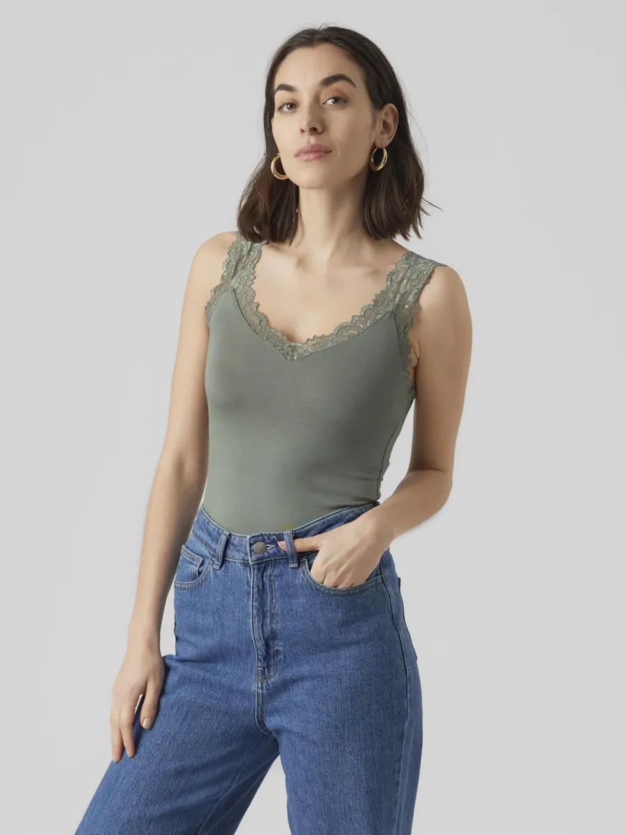 

Кружевной топ Vero Moda "VMROSA SL TOP JRS NOOS", цвет Laurel Wreath