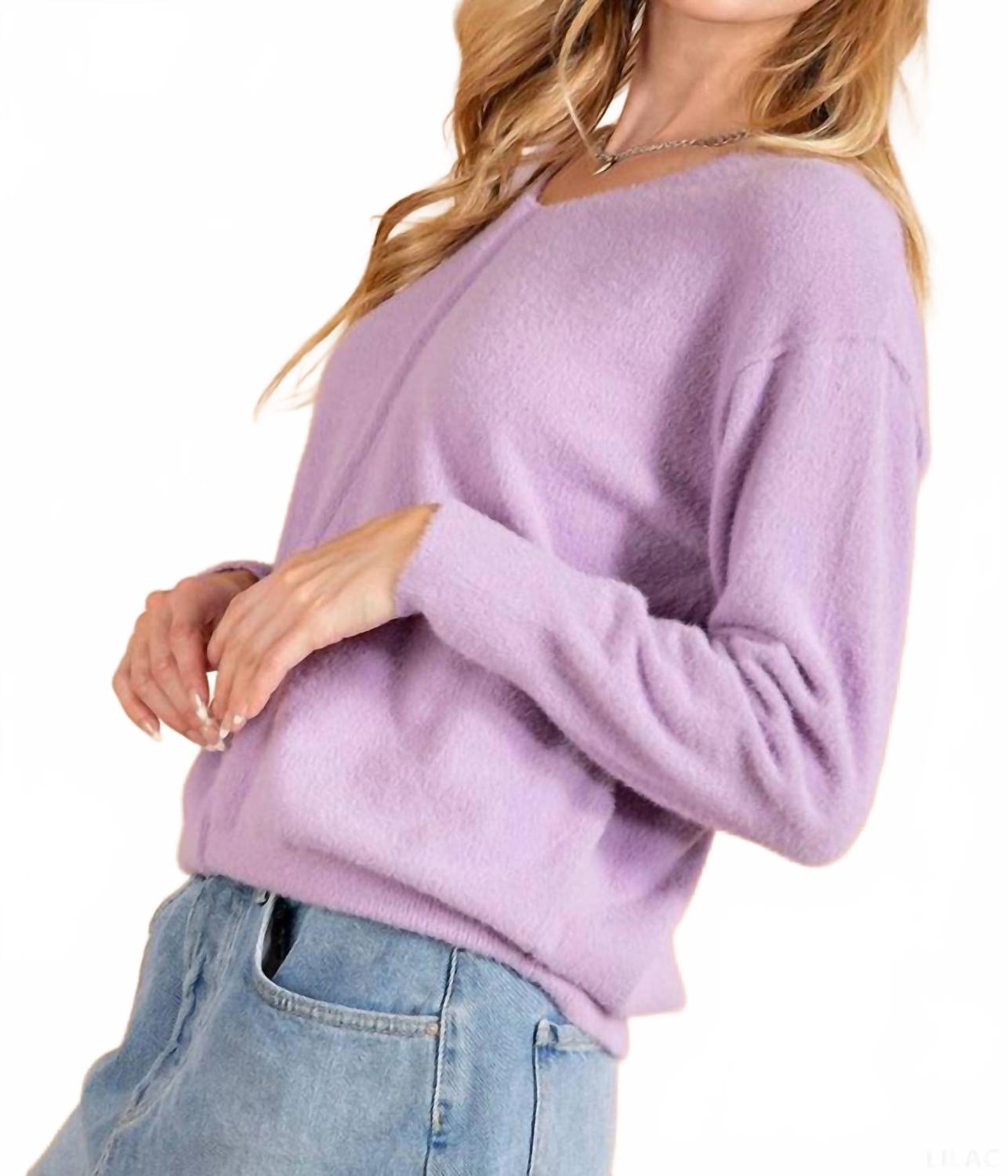 

Вязаный свитер в сиреневом цвете KORI