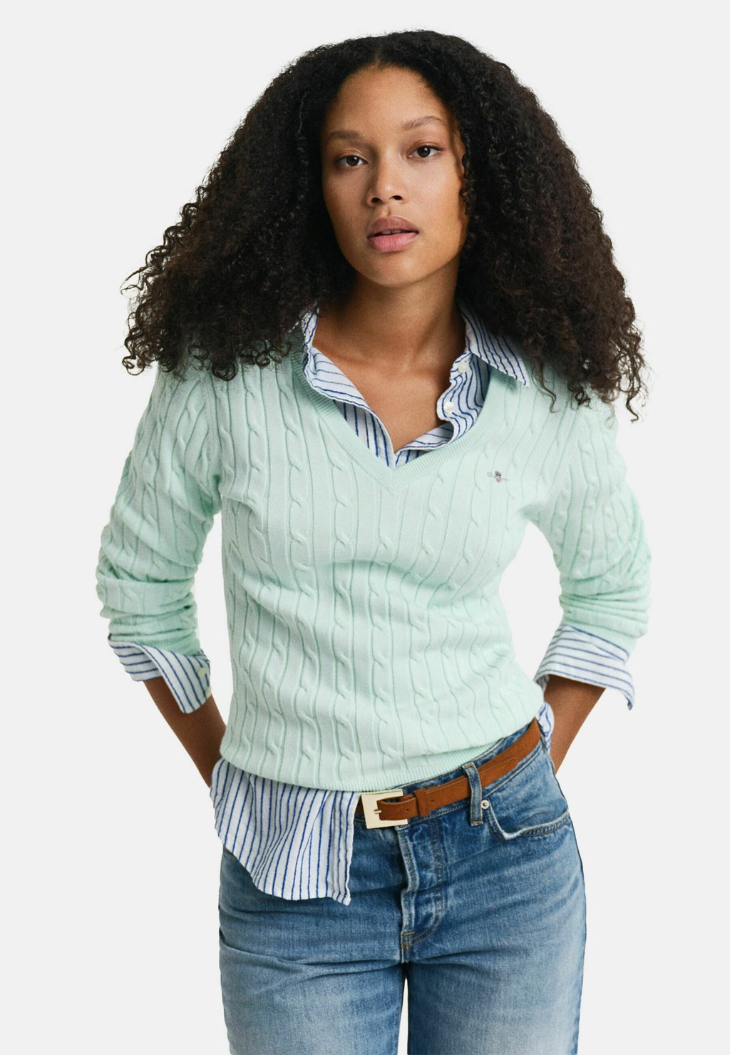 

Свитер CABLE V NECK GANT, зеленый