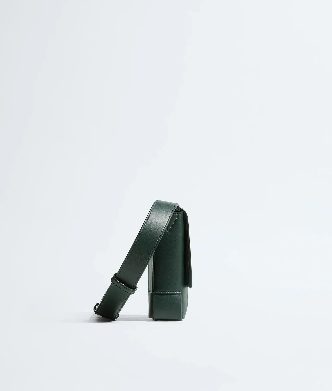 Угловая сумка-мессенджер BOTTEGA VENETA, зеленый — фото 4