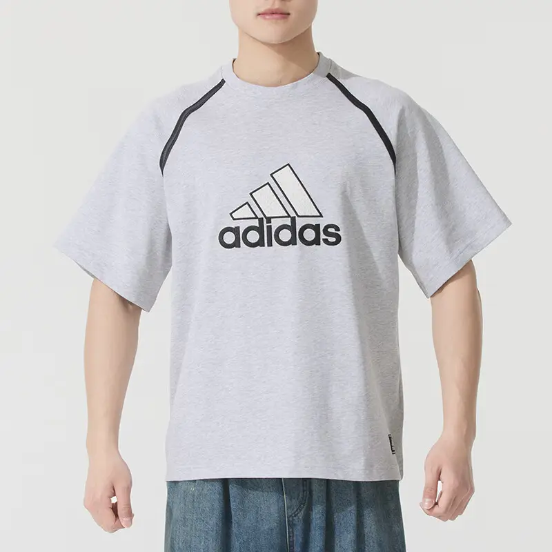 Футболка Adidas Badge of Sport, серый — фото 2
