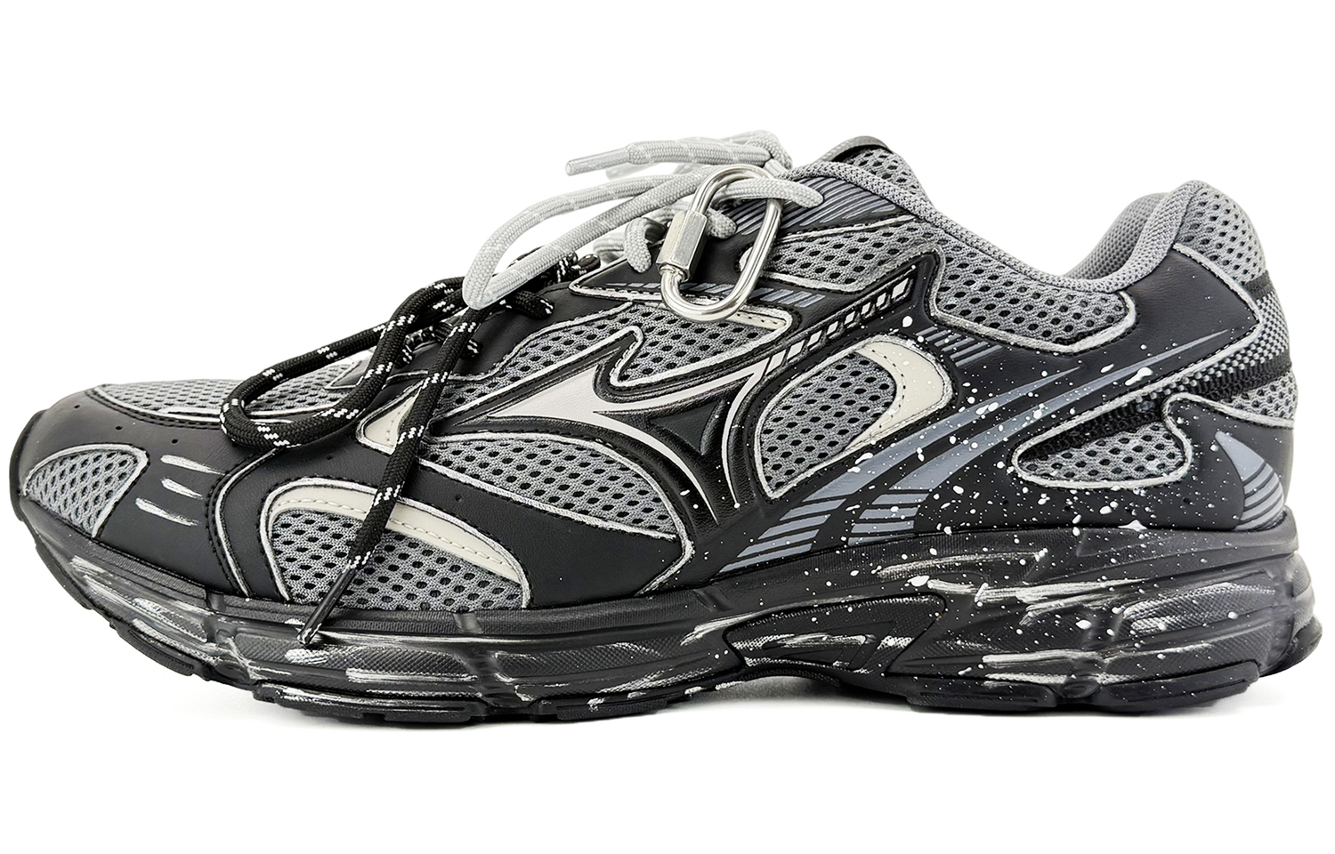 

Скоростная амортизация, износостойкие низкие кроссовки для повседневного использования, бега на длинные дистанции, спринта и городских перемещений унисекс Mizuno, черный