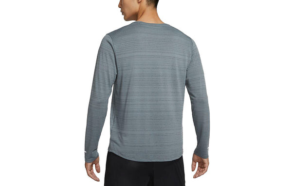 Футболка dri fit miler sports running gym long sleeves smoke grey grey Nike, серый — фото 2