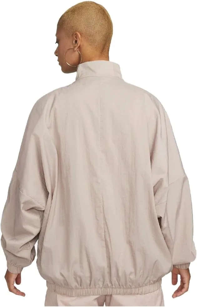 Женская куртка Nike Sportswear Essential с застежкой-молнией, Beige — фото 2