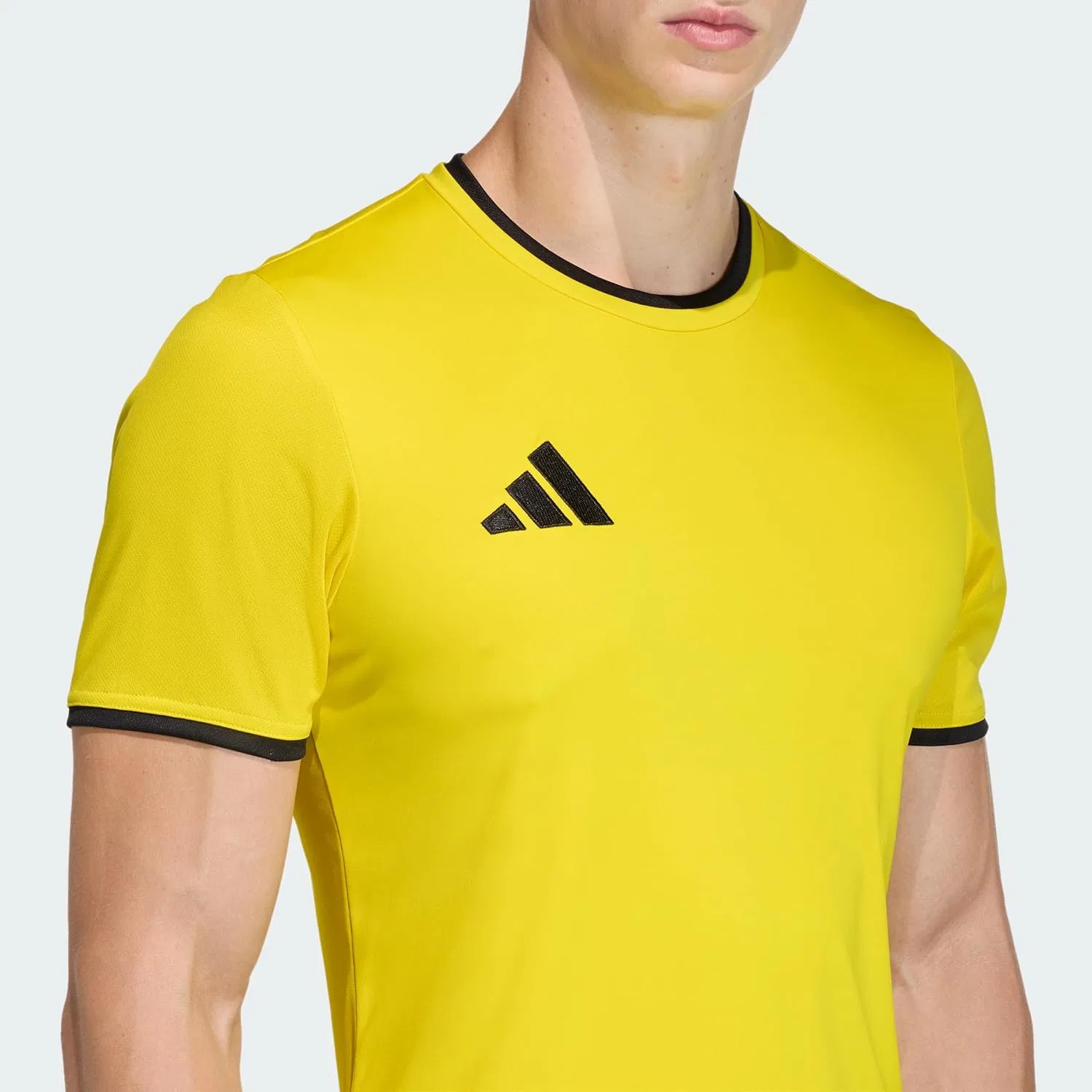 Футболка adidas Entrada 26, Team Yellow/Black — фото 2