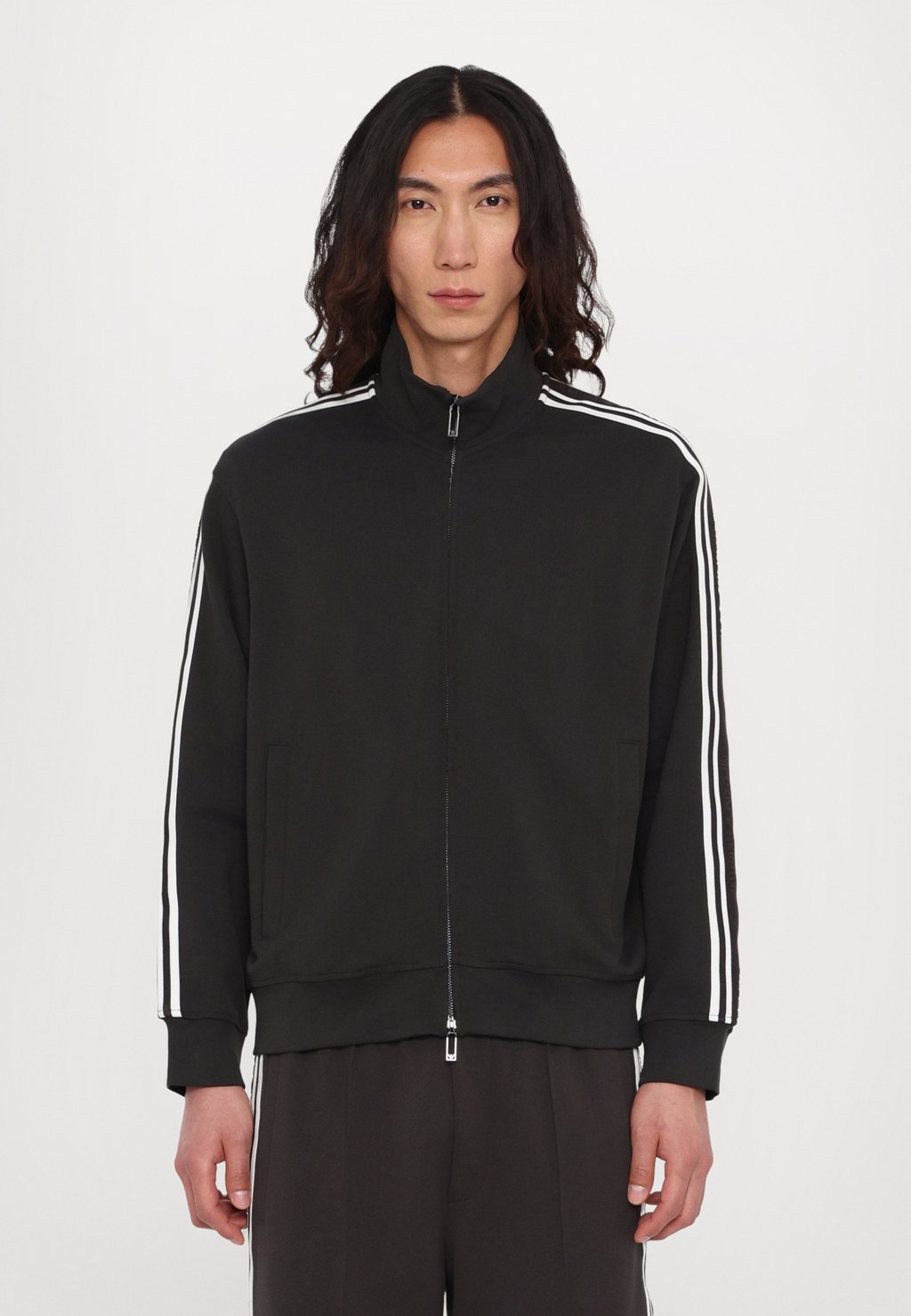 

Толстовка на молнии Emporio Armani, черный