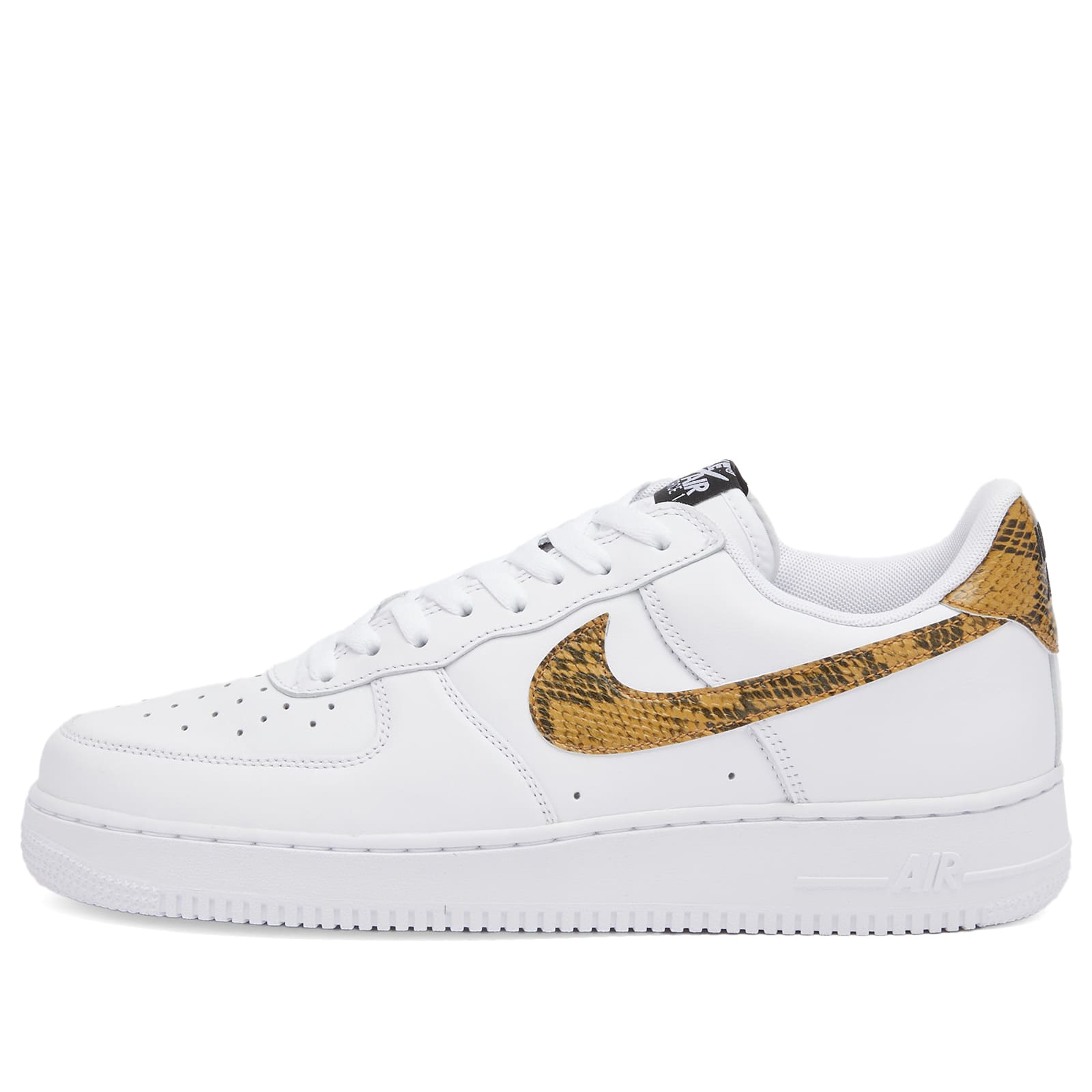 

Кроссовки Nike Air Force 1 Low Retro Prm Qs, цвет White, Gold, Dark Hazel & Black