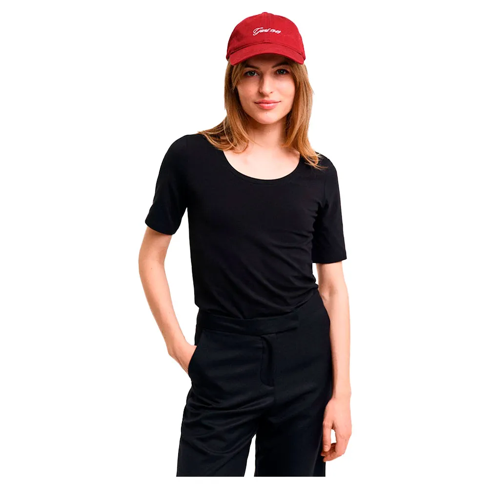 

Футболка Gant Scoop, черный