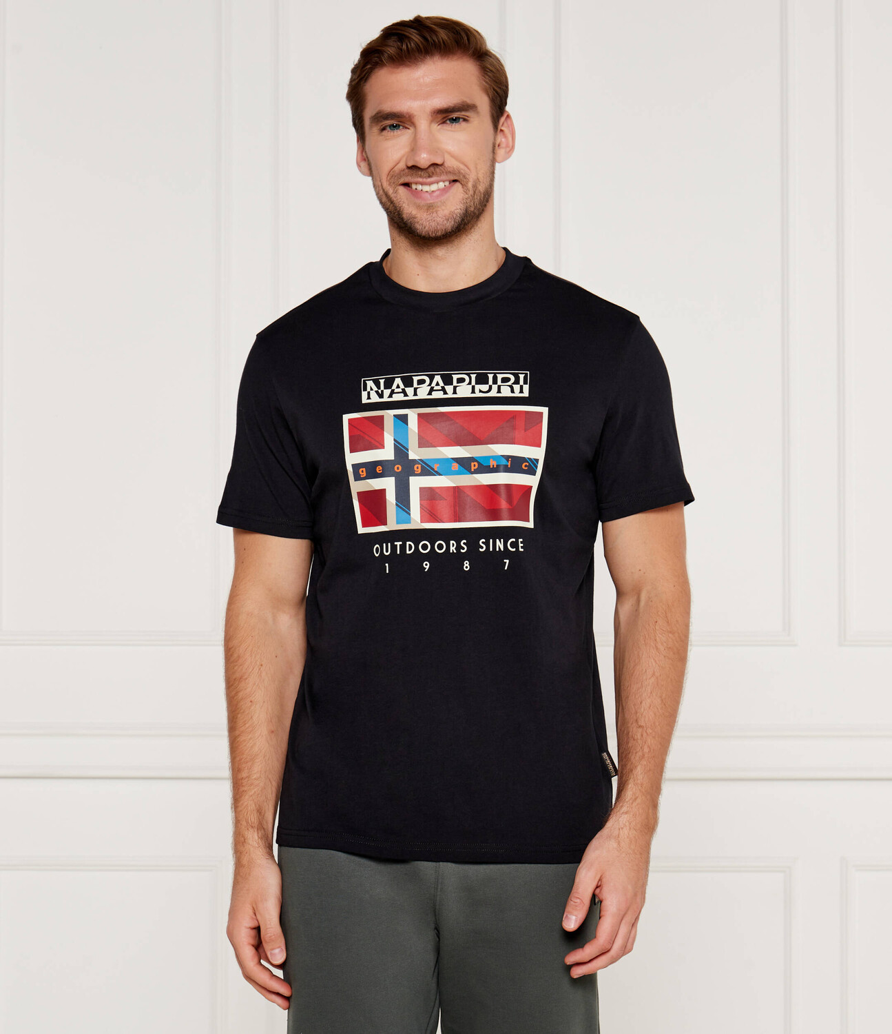 

Футболка Napapijri Regular Fit, черный