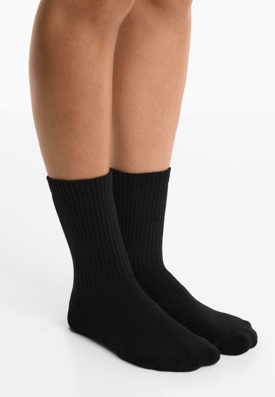 

Носки OYSHO 3 PAIRS OF CLASSIC SPORT, Black