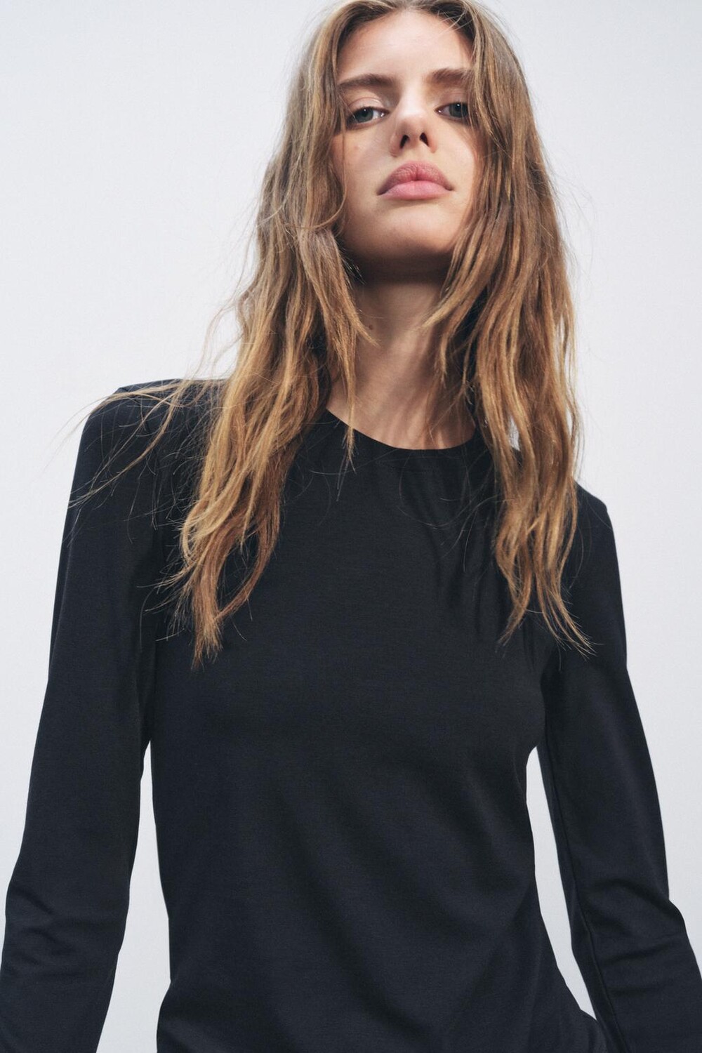 

Футболка из хлопка supima ZARA, черный
