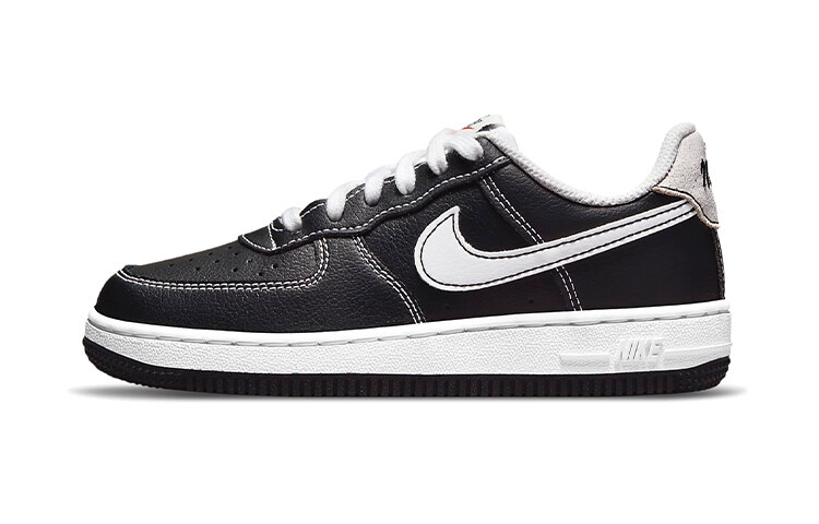 

Детские кроссовки для скейтбординга Nike Air Force 1 PS