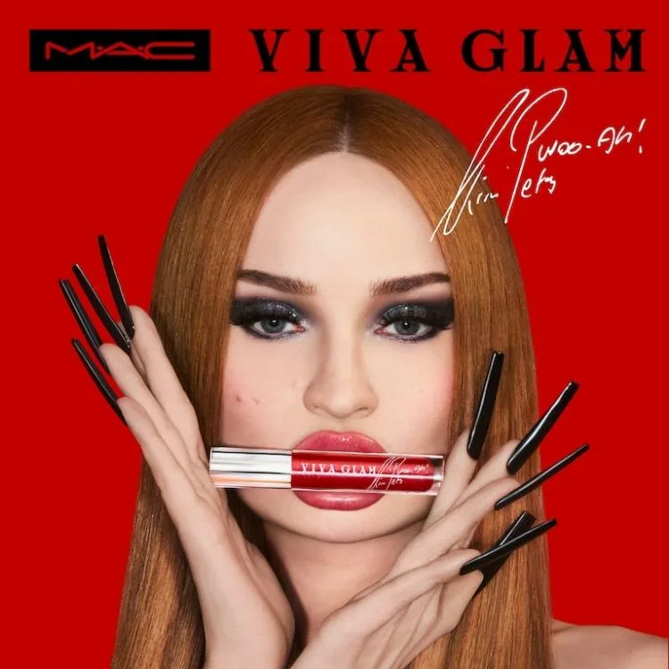 MAC Жидкая помада с кристальным блеском VIVA GLAM, питающая для губ, ##VIVA KIMMITMENT — фото 4