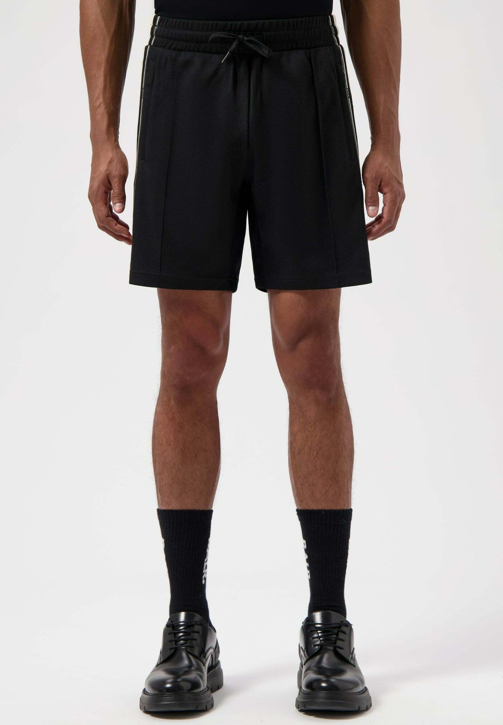 

Шорты Tracksuit bottoms BALR., черный