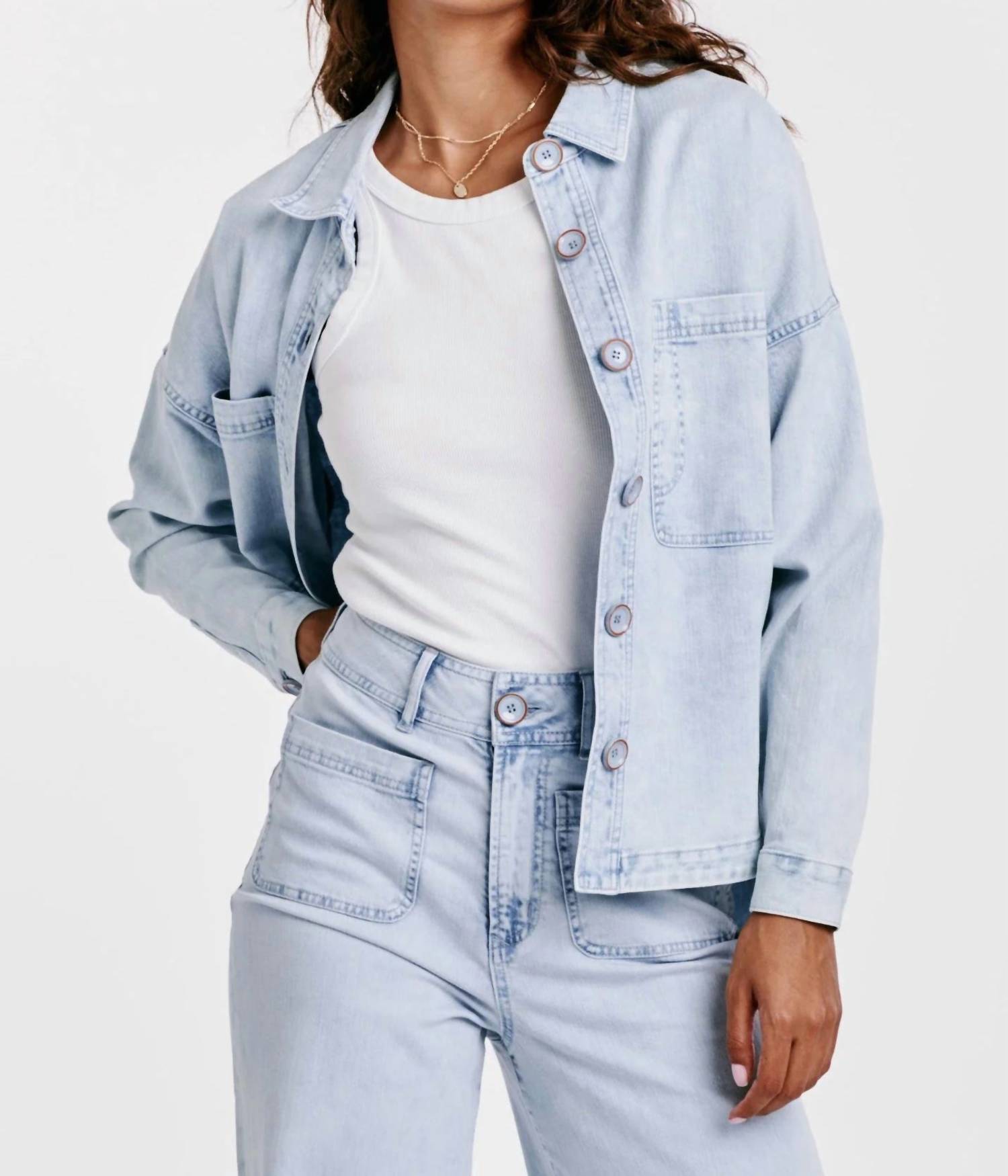 

Рубашка Джина из светло-джинсовой ткани DEAR JOHN DENIM, цвет light denim wash