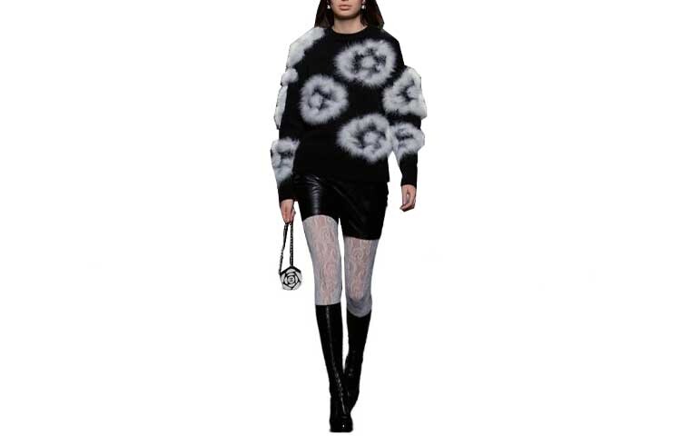 

Свитер женский черный Chanel