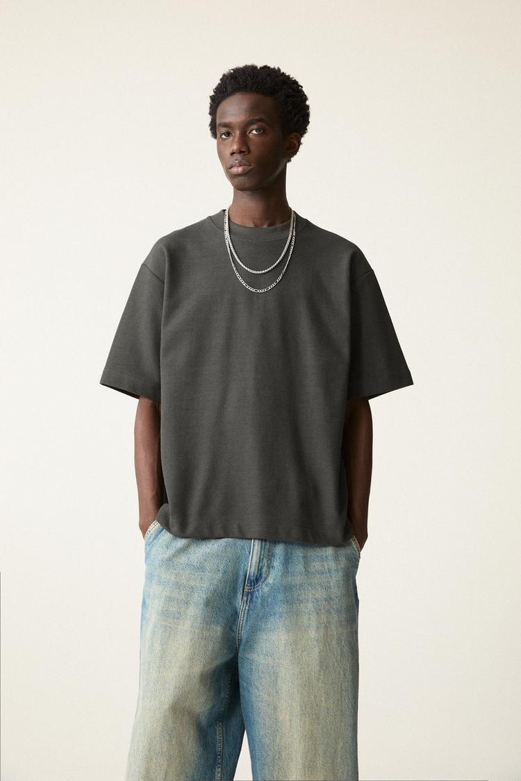 

Фактурная толстовка с коротким рукавом Pull And Bear, серый