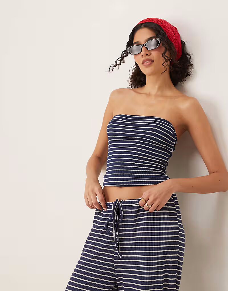 

ASOS DESIGN удлиненный бандо в темно-синюю полоску