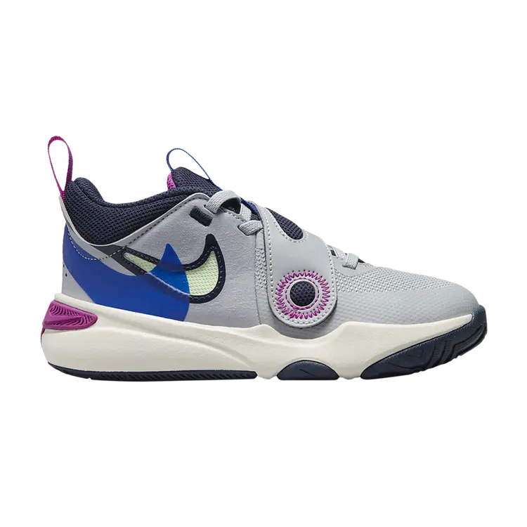 

Кроссовки Nike Team Hustle D11 SE PS, серый