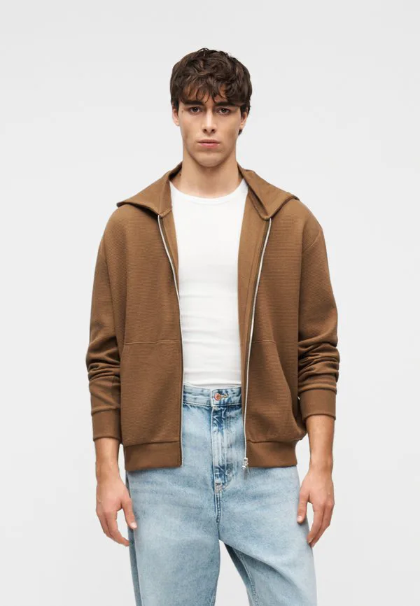 

Худи унисекс с вафельной текстурой, свободного кроя, на молнии. Yourturn, Coffee Liqueur, Коричневый, Худи унисекс с вафельной текстурой, свободного кроя, на молнии. Yourturn, Coffee Liqueur