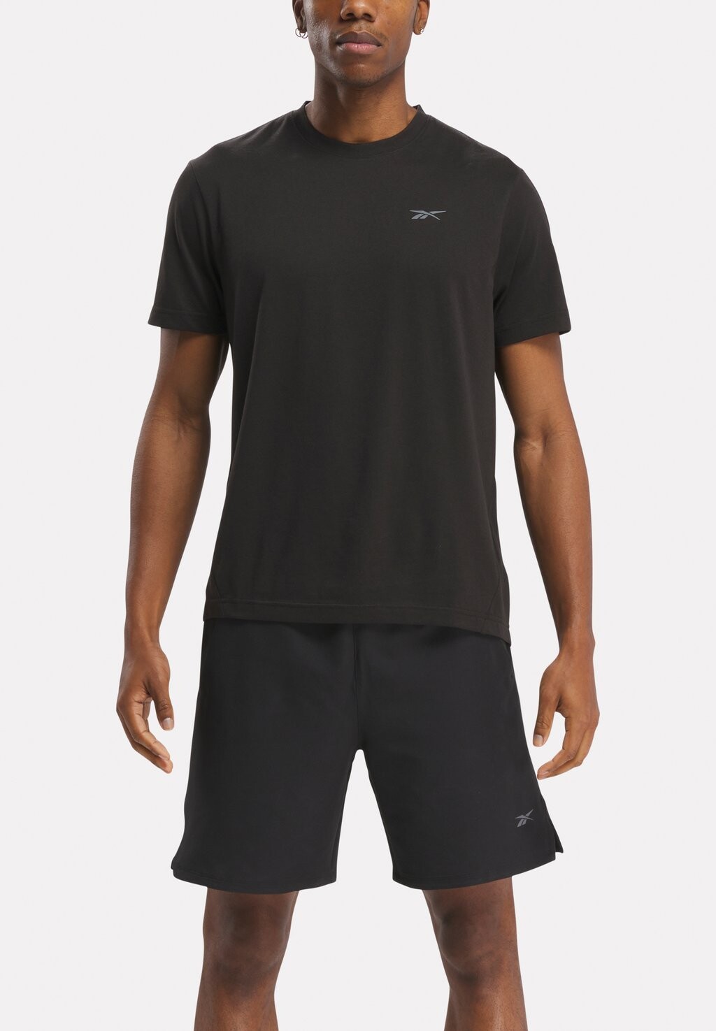

Спортивная футболка Athlete Tee Dura Reebok, черная