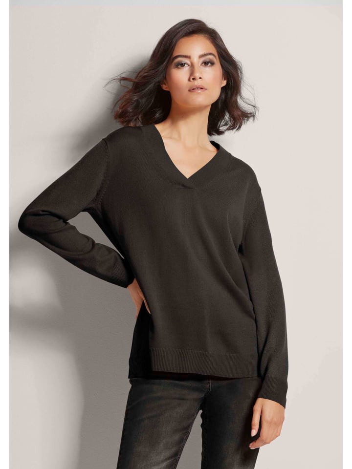 

MADELEINE Гладкий вязаный свитер с V-образным вырезом черного цвета