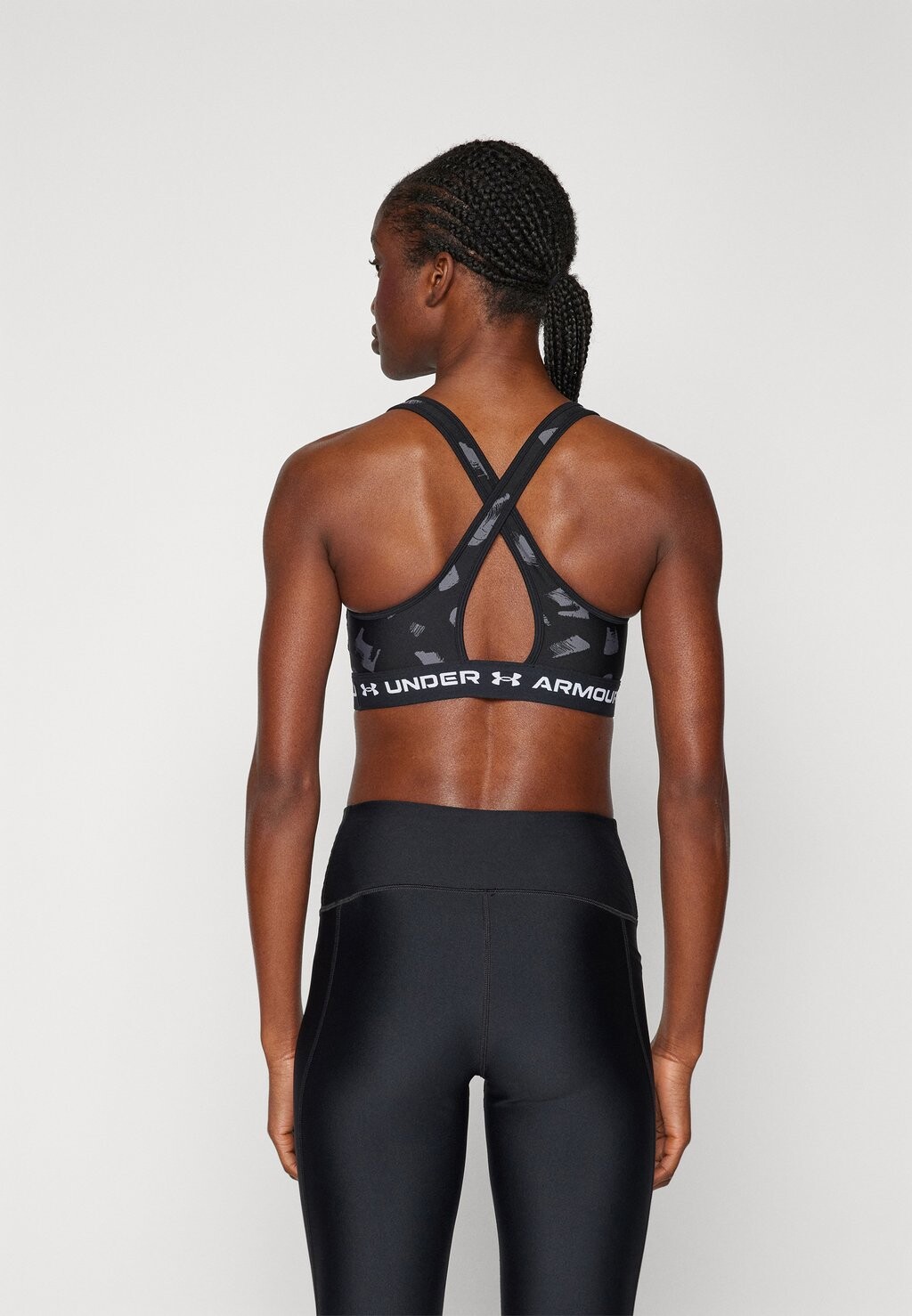 

Спортивный бюстгальтер средней поддержки CROSSBACK PRINT Under Armour, черный