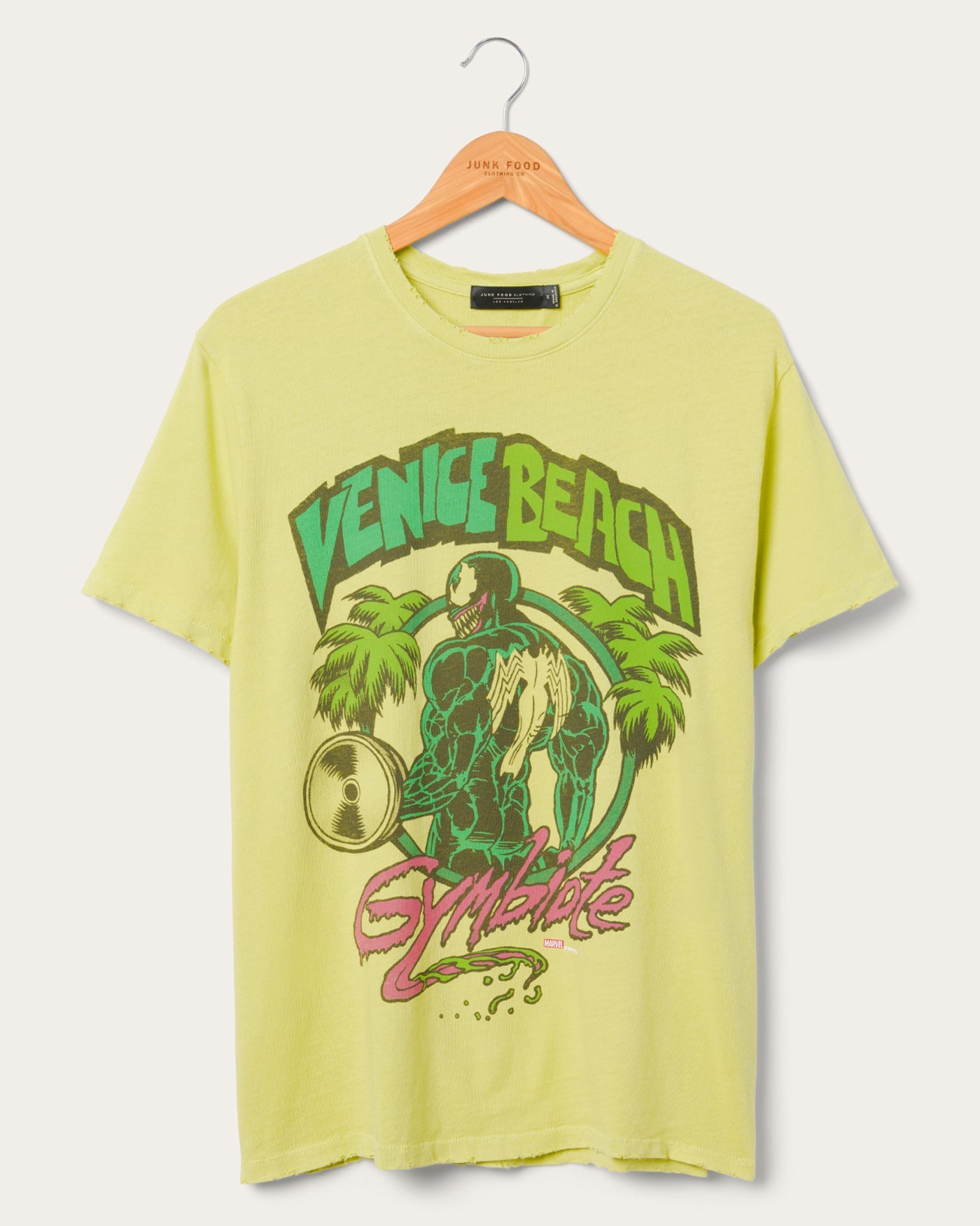 

Футболка Venice Beach Gymbiote Vintage Junk Food Clothing, цвет celery green