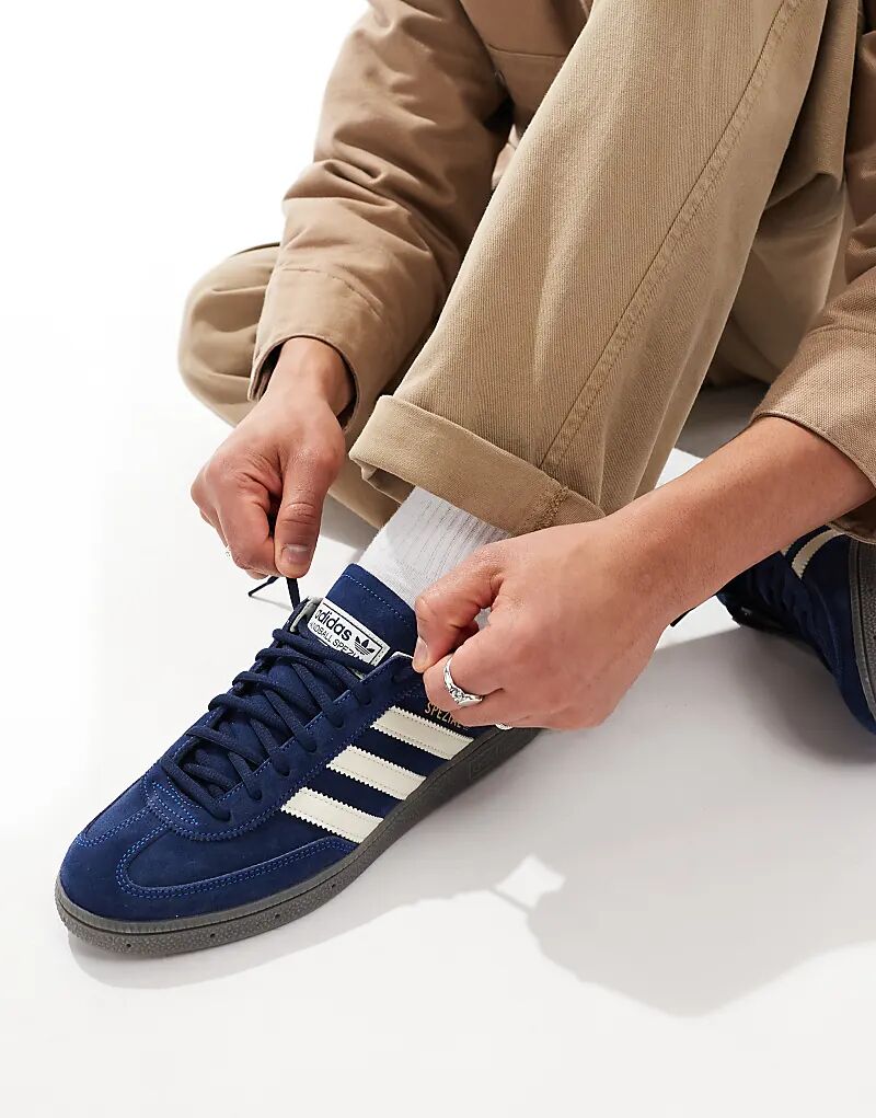 Темно-синие кроссовки Handball Spezial с резиновой подошвой adidas Originals — фото 4