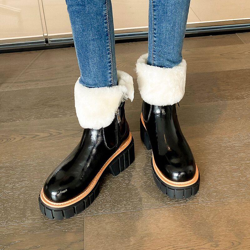 

Ботинки Mo Lin Martin Boots Women's