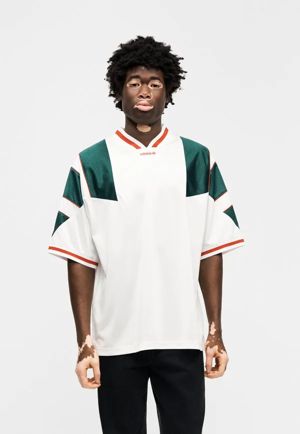 Свободная футболка с принтом Adidas Originals, White — фото 4